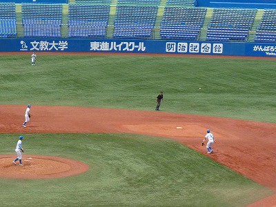 拓殖大対青学大 5月23日 東都大学野球1部 後半_b0166128_1154496.jpg