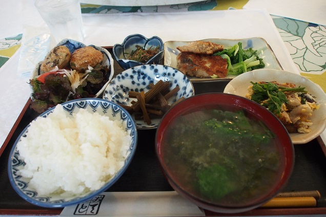 一里山食堂の山菜づくし_f0014187_14281917.jpg