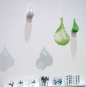 「中野由紀子 ガラス展 〜雨に唄えば〜」6/8(日)までです！_a0017350_11381117.jpg