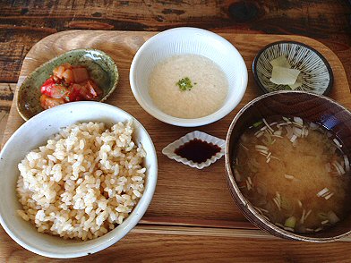 相模原橋本 カフェ こたつ 自然食のカフェ ランチドリンクでお酒が選べるのがいいっ Chokoballcafe 相模原橋本 カフェ こたつ 自然食のカフェ ランチドリンクでお酒が選べるのがいいっ Chokoballcafe