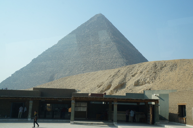 e0241093_1640359.jpg