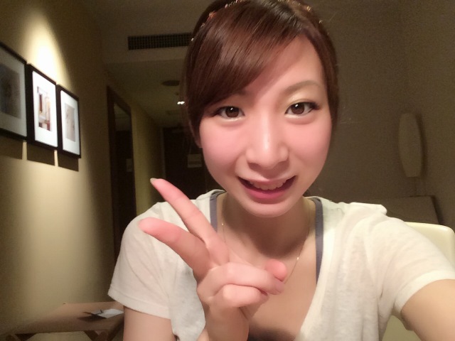 ライトがすごい、、自撮りなう_b0245700_10424252.jpg