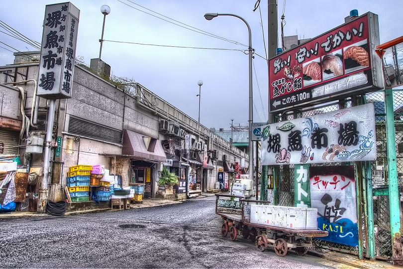 大阪・堺　昼前の静かな魚市場　_a0160618_03353640.jpg