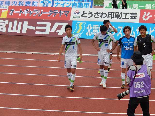 富山vs湘南@富山県立総合運動公園陸上競技場(参戦)_b0000829_0183240.jpg