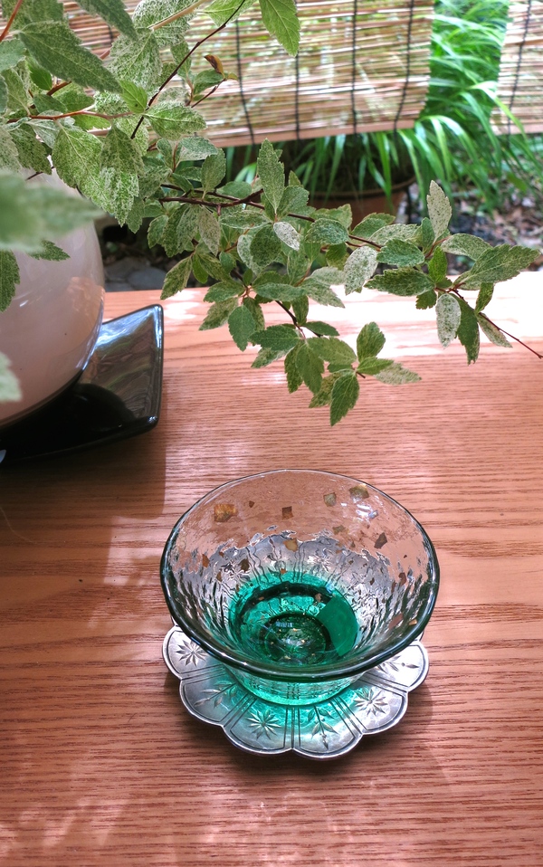 ガラスのぐい呑み_a0197730_15383039.jpg