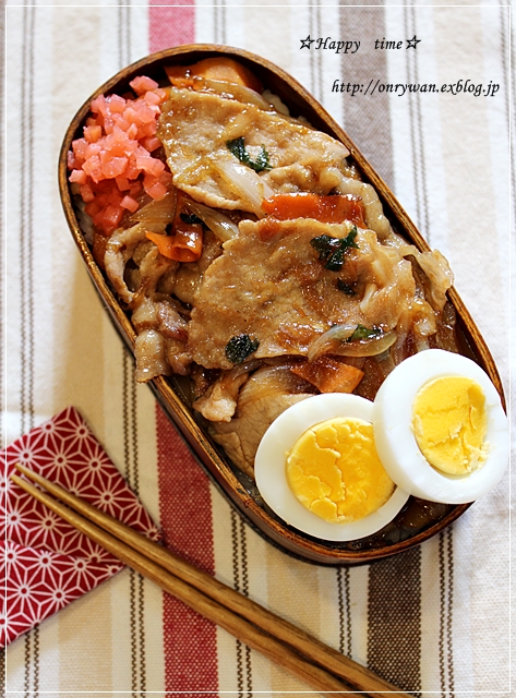 豚丼弁当ととろけるプリン♪_f0348032_18503669.jpg