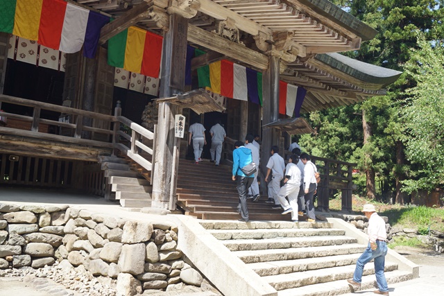 昔を語る新緑の山寺歴史的文化遺産の山寺を訪ねる旅、芭蕉ゆかりの地山形県「山寺」_d0181492_11114328.jpg