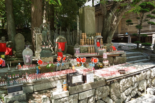 昔を語る新緑の山寺歴史的文化遺産の山寺を訪ねる旅、芭蕉ゆかりの地山形県「山寺」_d0181492_11144130.jpg