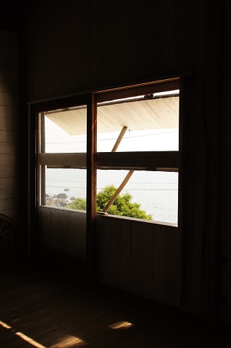 海沿いのカフェ ~ラブ ラック カフェ(和歌山・有田)~_c0235725_23254765.jpg