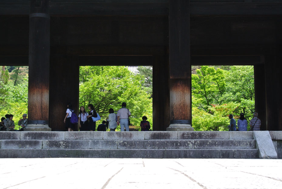 ■ 臨済宗大本山 南禅寺　三門へ_b0144301_23393241.jpg