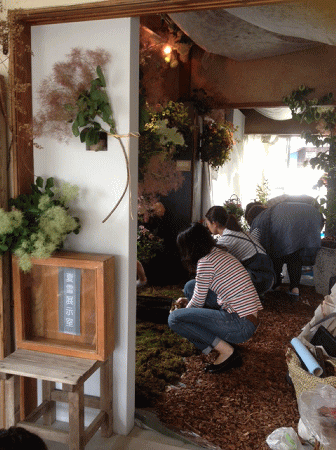 ぎゃらりーマドベ Summer Snow展 【夏雪展示室』 初日 ③_a0251920_14202139.gif