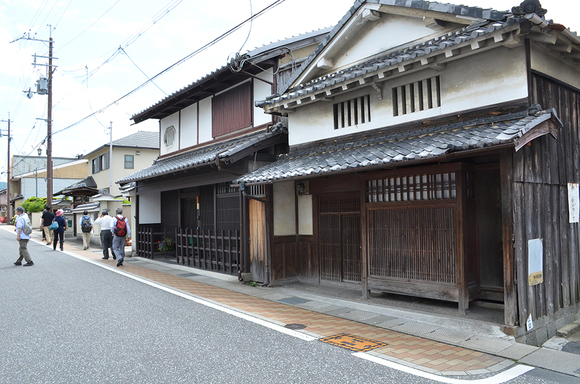 古材文化の会　永井規男先生と歩く―亀岡城下町と摂丹型民家を訪ねる―_e0164563_847429.jpg