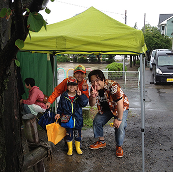 雨降りだって、笑顔の蟹マル!!_a0044064_17553257.jpg