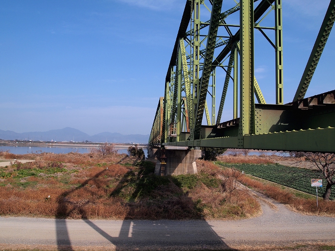 高徳線吉野川橋梁_f0116479_11221247.jpg