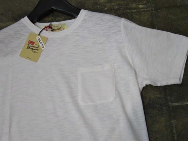 Traditional Weather Wear ・・・ MELANGE Pocket SOLID TEE 必須!の1枚_d0152280_19381295.jpg