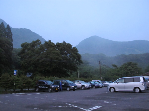 すごいぞ！くじゅうのミヤマキリシマ～平治岳から北大船山　2014.6.8（日）_a0166196_17104159.jpg