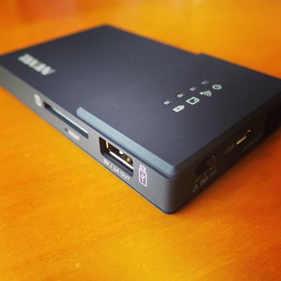 【PR】「MeoBankSD Plus」を使って外出先でスマホの充電と写真の取り込み_c0060143_18165434.jpg