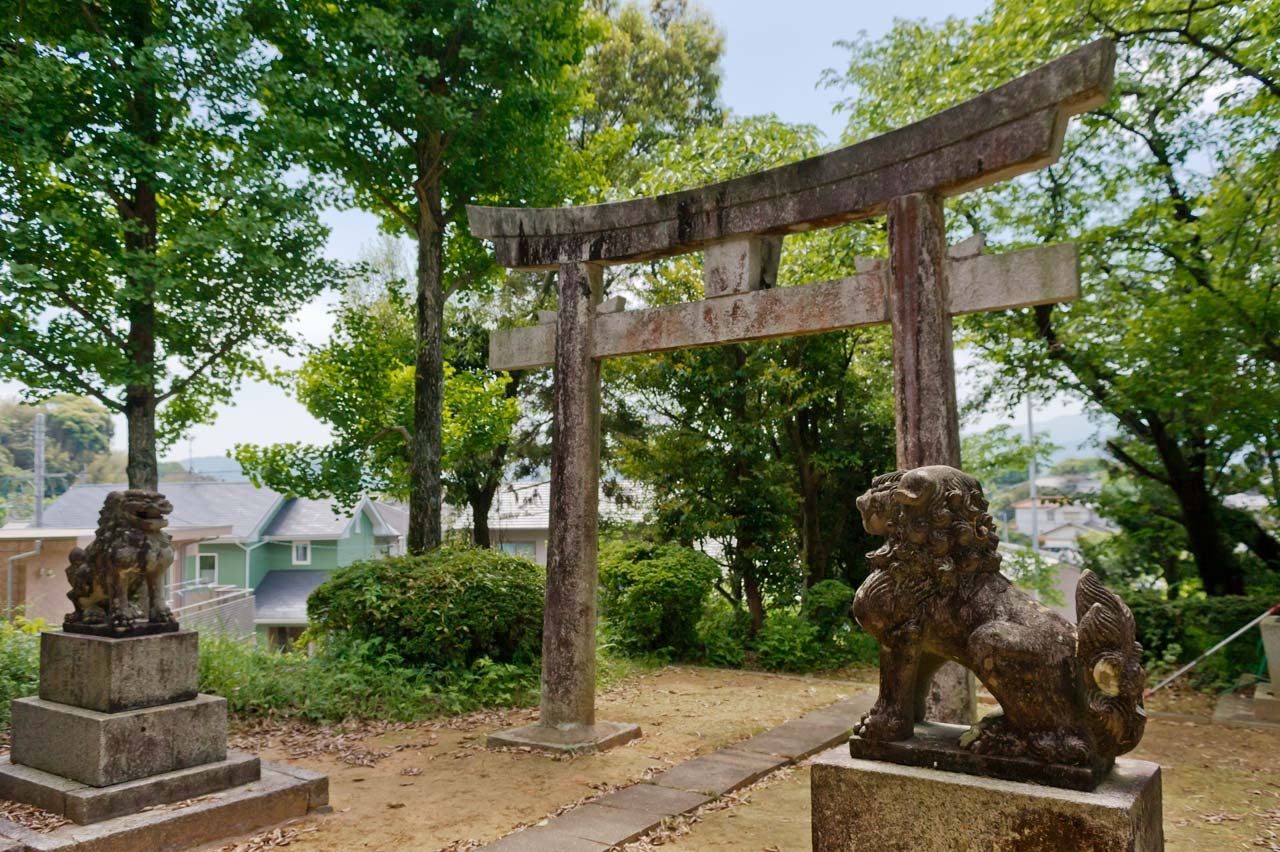 油比神社　（十六天神社）　福岡県糸島市油比_b0023047_05051109.jpg