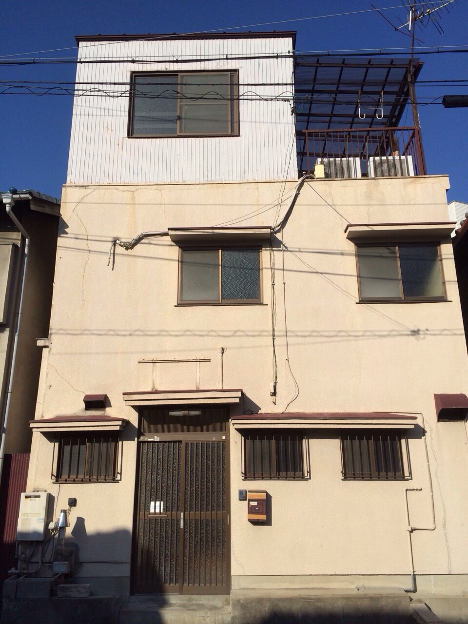 大阪府池田市にて戸建ての改修工事が始まります。_f0300358_16233760.jpg