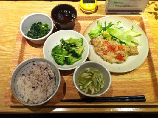 念願のタニタ食堂へ_f0310282_18481751.jpg