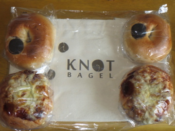 KNOT BAGEL  2_a0117599_235132.jpg