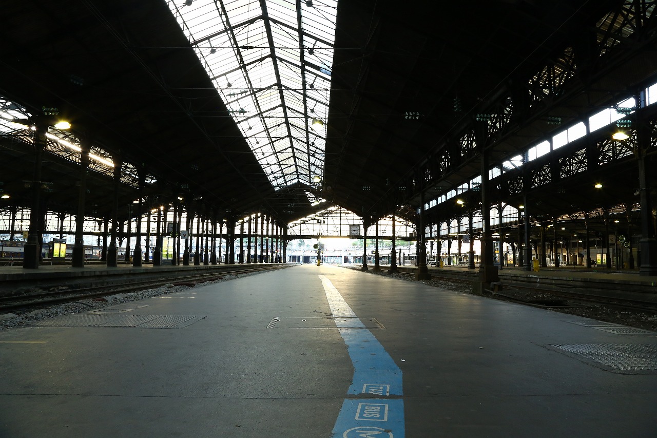 フランス国鉄にやられました 写真はサン ラザール駅です パリ その３ 旅プラスの日記