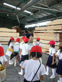 小学生がやってきた!!_b0211845_136395.jpg