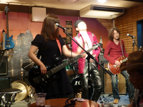 6月7日、Colorful Rainy Season Live@ZOEのライブレポpart1。_e0188087_2326466.jpg