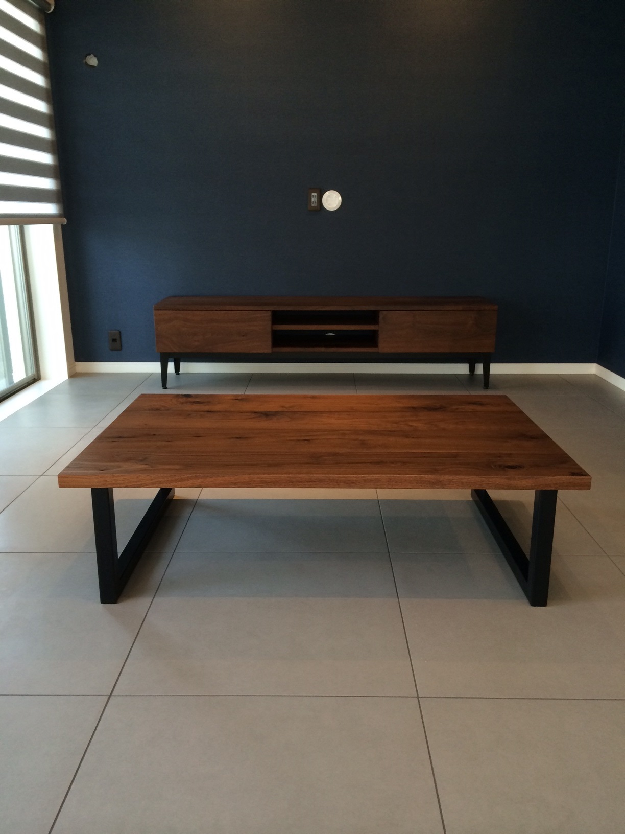 TH LOW TABLE_c0146581_22252561.jpg