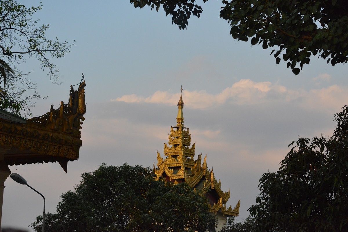 32. ヤンゴン　シュエダゴン・パゴダ-1　Shwedagon Pagoda in Yangon-1_f0268294_21594287.jpg