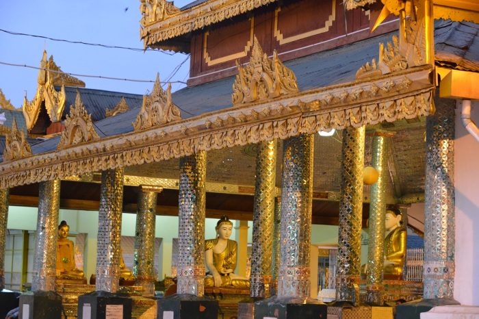 33. ヤンゴン　シュエダゴン・パゴダ-2　Shwedagon Pagoda in Yangon-2_f0268294_22330287.jpg