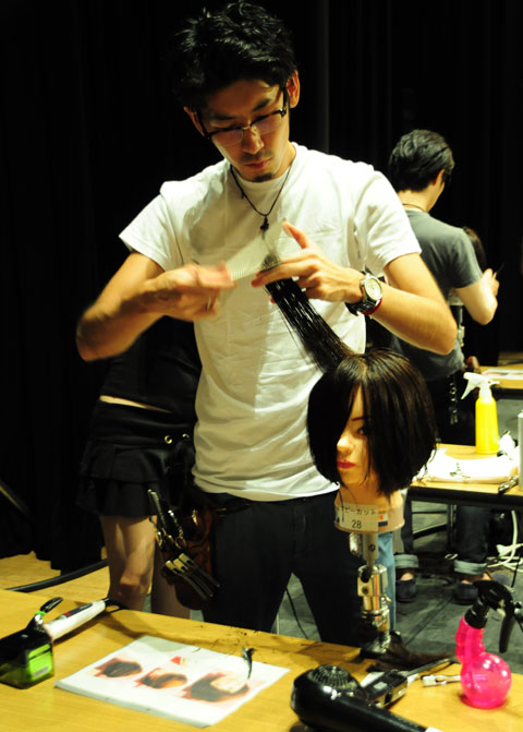 【コンテスト】SPC全国理美容選手権大会 大阪大会 たくさんの写真でブレススタッフの活躍をレポート!!_c0080367_16382722.jpg