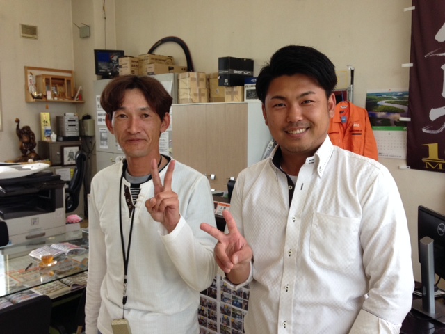 6月15日(日)山本が送ります TOMMYの1日 ランクル ハマー アルファード_b0127002_1640156.jpg