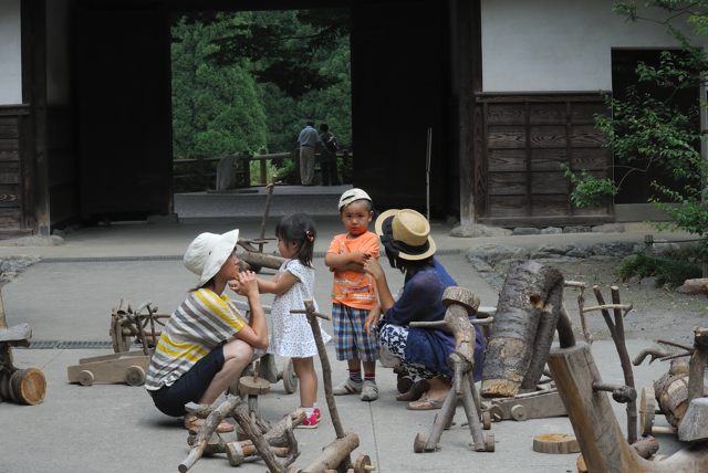 府中市郷土の森博物館で_c0047919_1061853.jpg