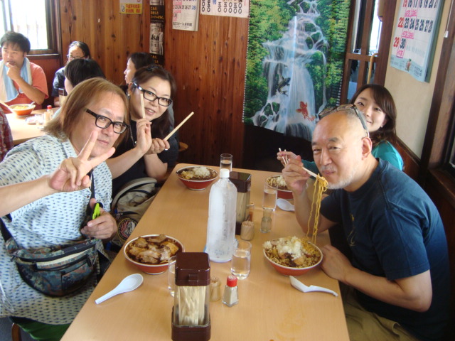 千葉・竹岡「竹岡ラーメン 梅乃家」へ行く。_f0232060_1643745.jpg