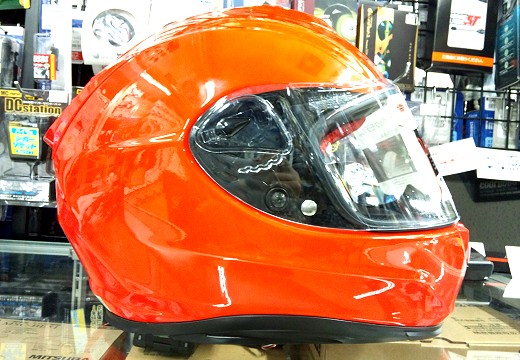 OGKの新型ヘルメットRT-33。_b0163075_8261799.jpg