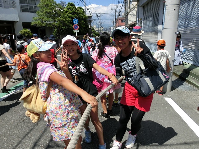 昼と夜 2回の山車の引き回しは結構きつい 吉原のてんのさん その2_f0141310_7184263.jpg