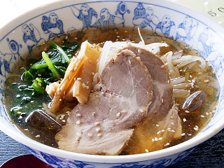 翠苑平田店@出雲(平田) ☆☆ (冷やしラーメン&チャーシューバーガー)_f0080612_18523526.jpg