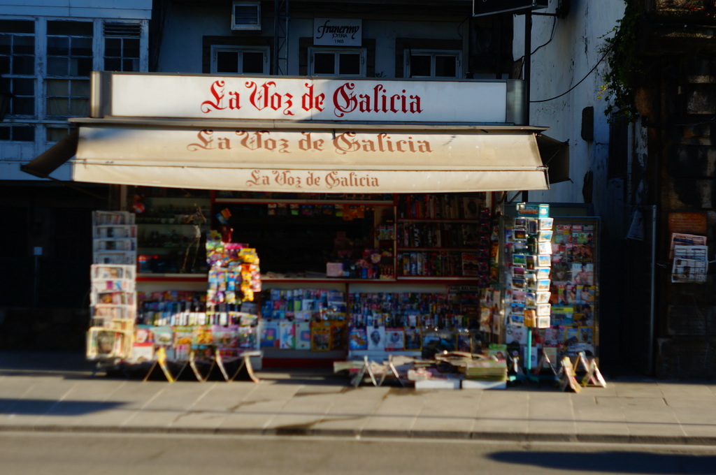 スペインの港町コルナ。_c0180686_23315498.jpg