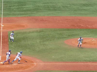 立正大（２部優勝）対青学大（１部最下位）　６月１７日　東都大学野球入替戦　前半_b0166128_17562352.jpg