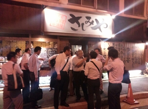 飲み会は続くよ♪どこまでも_c0113733_2332516.jpg