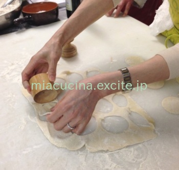 イタリア食旅行記③ 手打ちパスタ コルゼッティとトロフィエ_b0107003_10541402.jpg