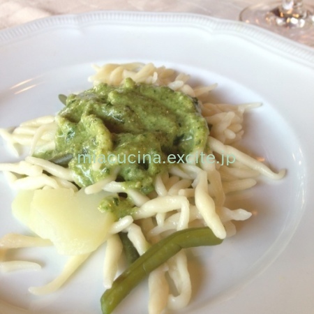 イタリア食旅行記③ 手打ちパスタ コルゼッティとトロフィエ_b0107003_11195808.jpg