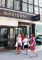 ワールドカップ開催中のNYのナイキタウン(Niketown)へ_b0007805_392898.jpg