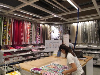 ブルーとイエロー、ここはホントにお求めやすい?!_d0091909_1284159.jpg