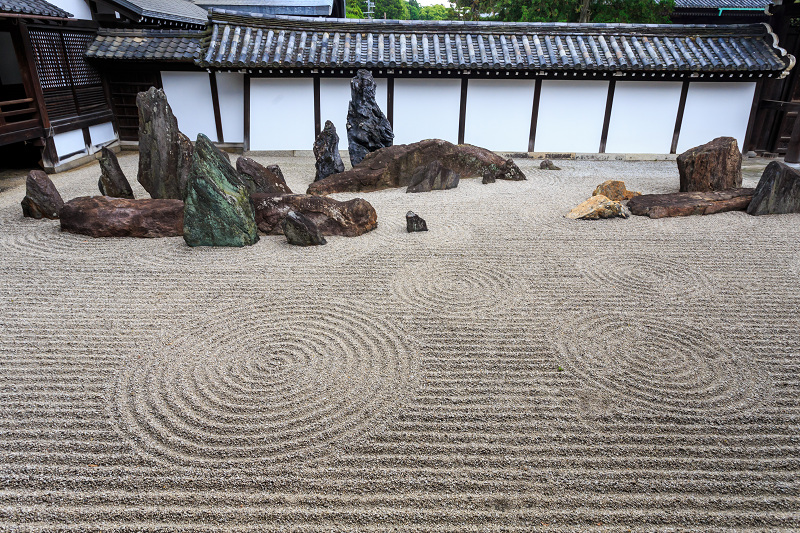 サツキ咲く東福寺・八相の庭_f0155048_22525694.jpg