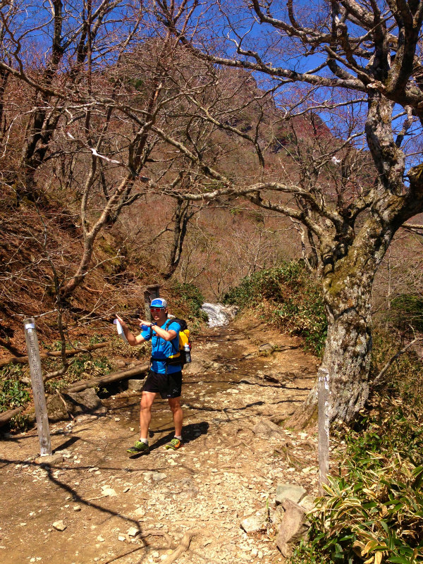 石鎚ロングトレイル Fast Packing Day.3 2014/05/08-10 _b0220886_10413111.jpg