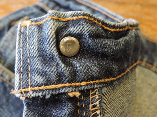 『VINTAGE　Levi\'s DENIM　CUT　OFF』_c0146178_1230594.jpg