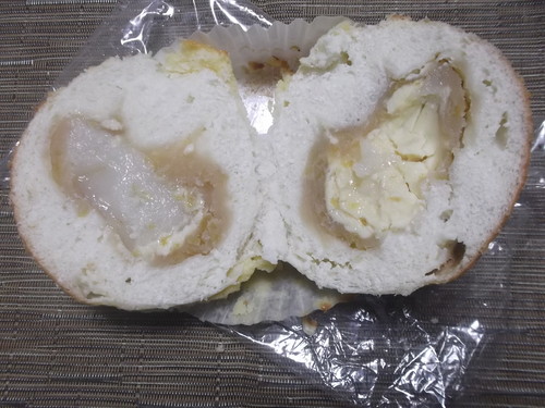 ブランジェリーケン　レモンチーズのお饅頭風_f0076001_2344018.jpg