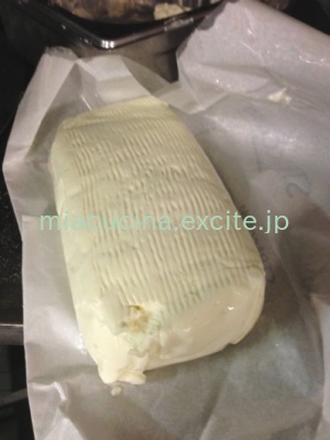 イタリア食旅行記④ レッコのフォカッチャ_b0107003_12450848.jpg